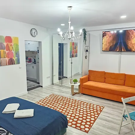 Ak Km 0 * בוקרשט